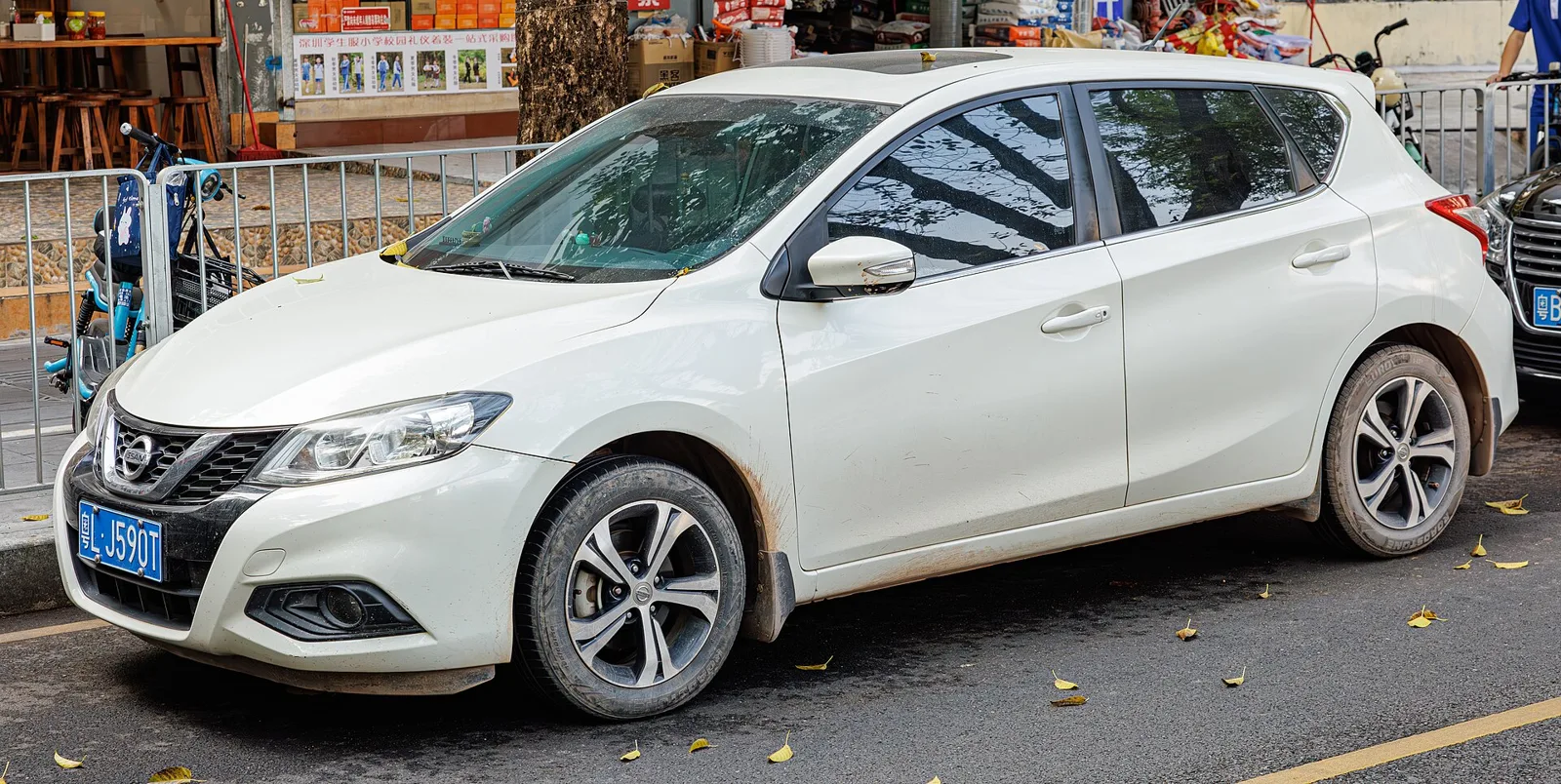nissan tiida