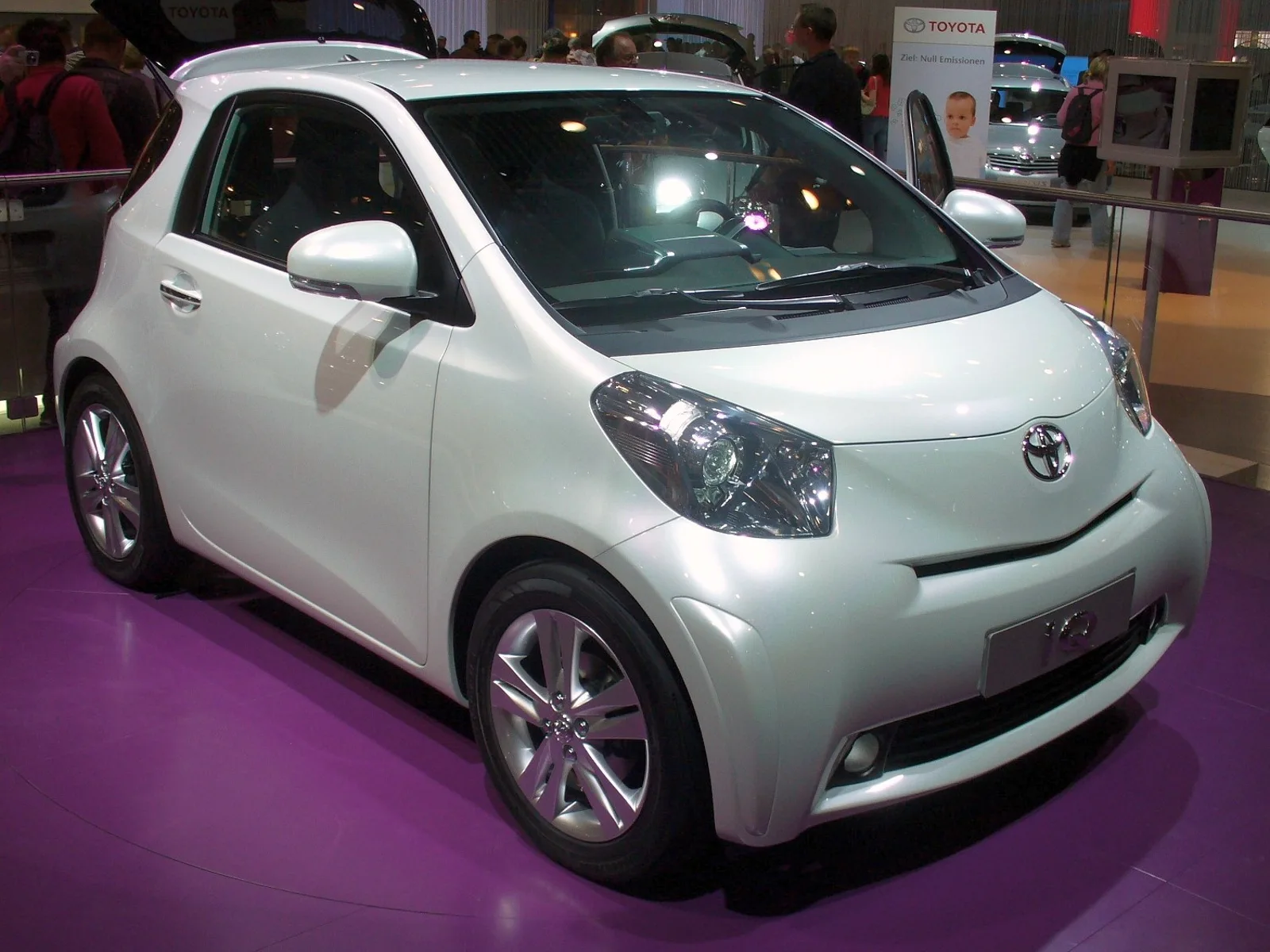 toyota iq